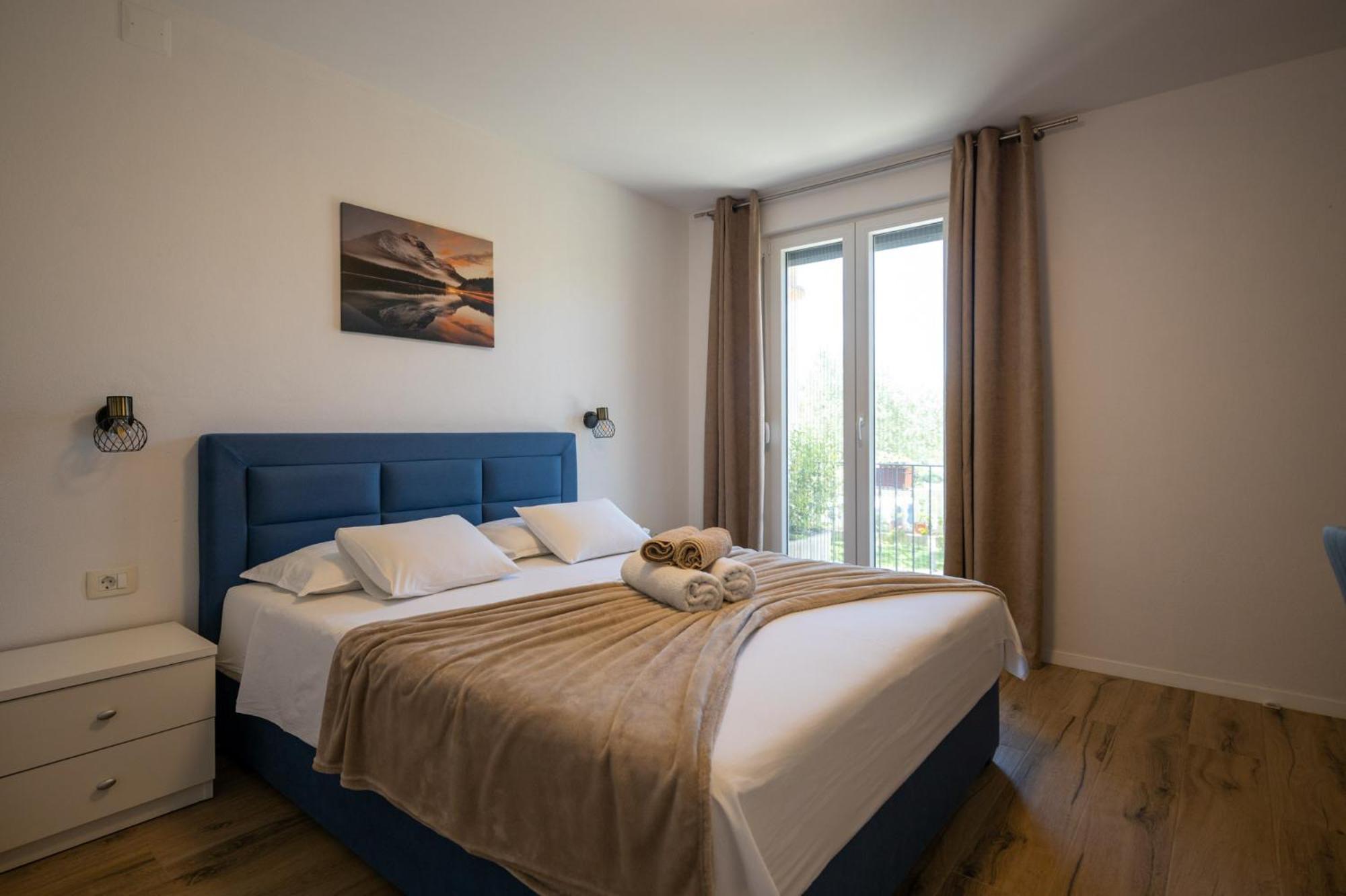 Iva Apartment