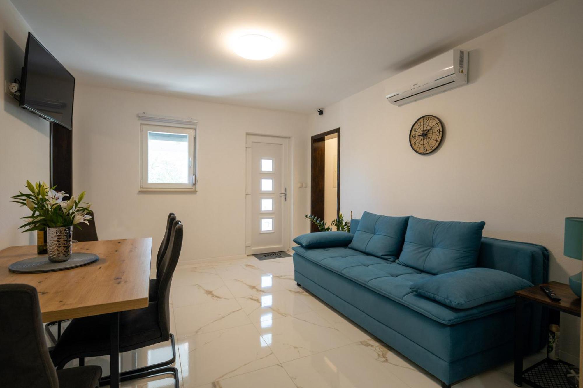 Iva Apartment *