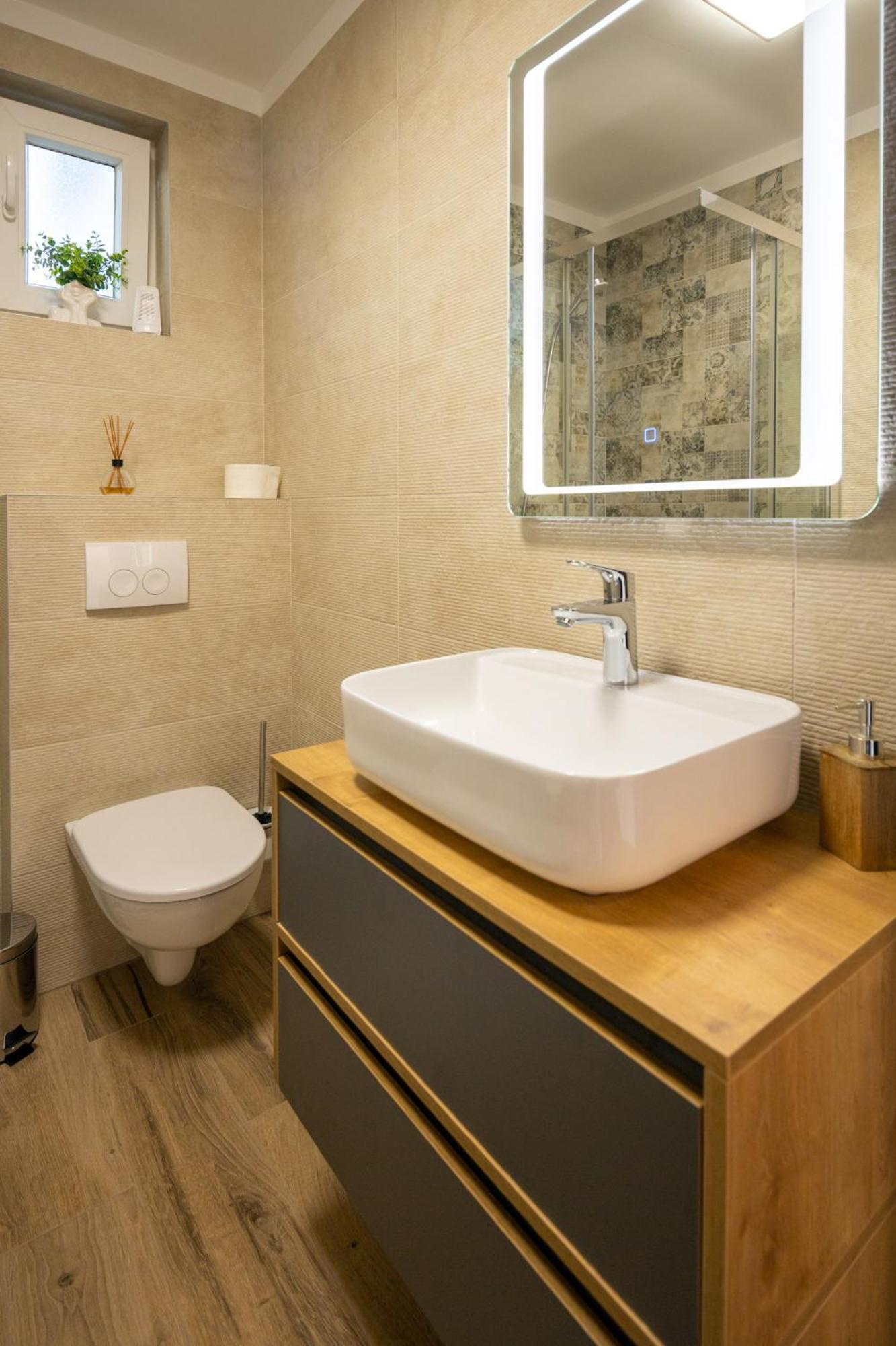 Iva Apartment *